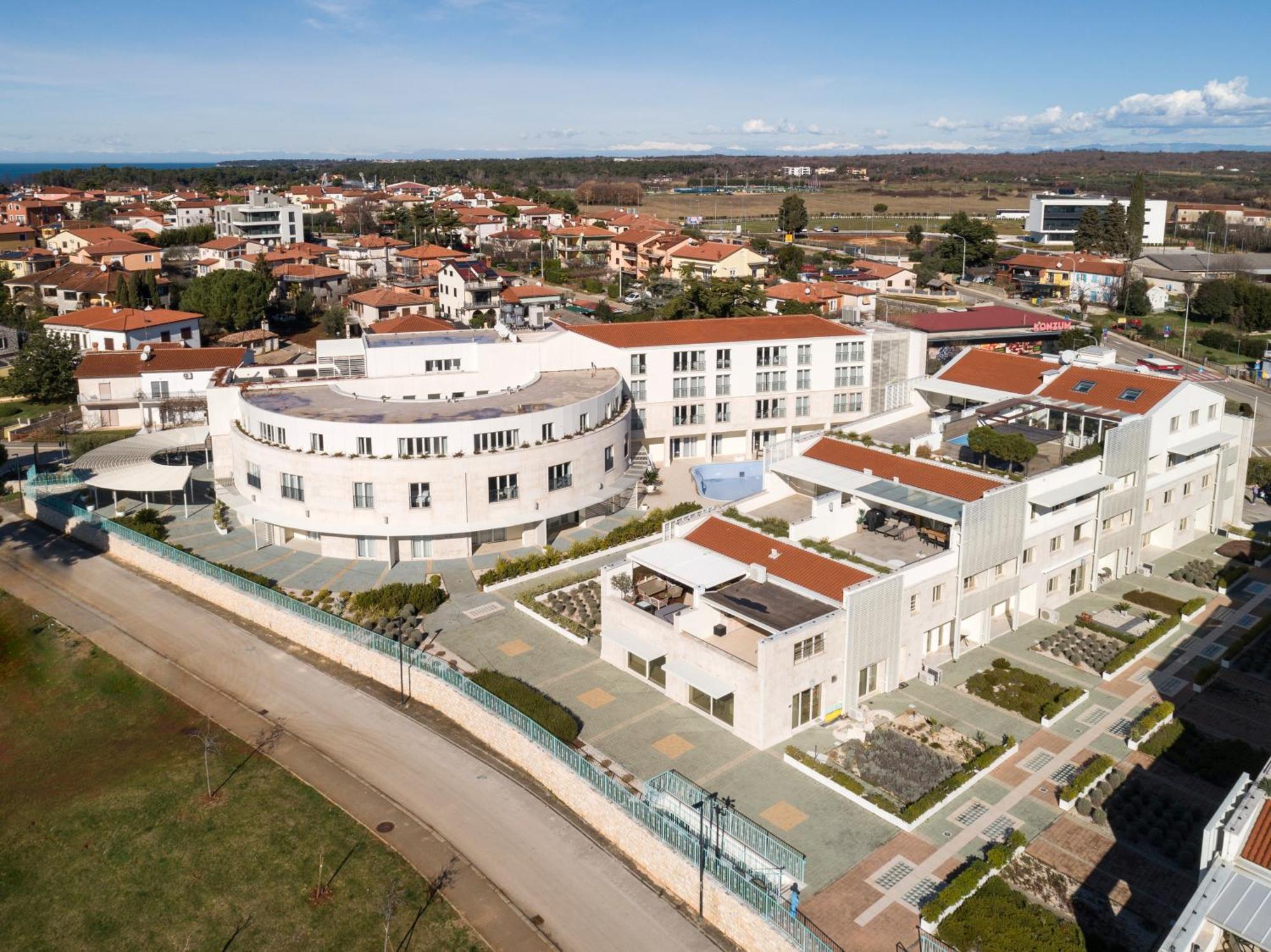 Humagum Sea View Apartment - Garden Palace อูมัค ภายนอก รูปภาพ